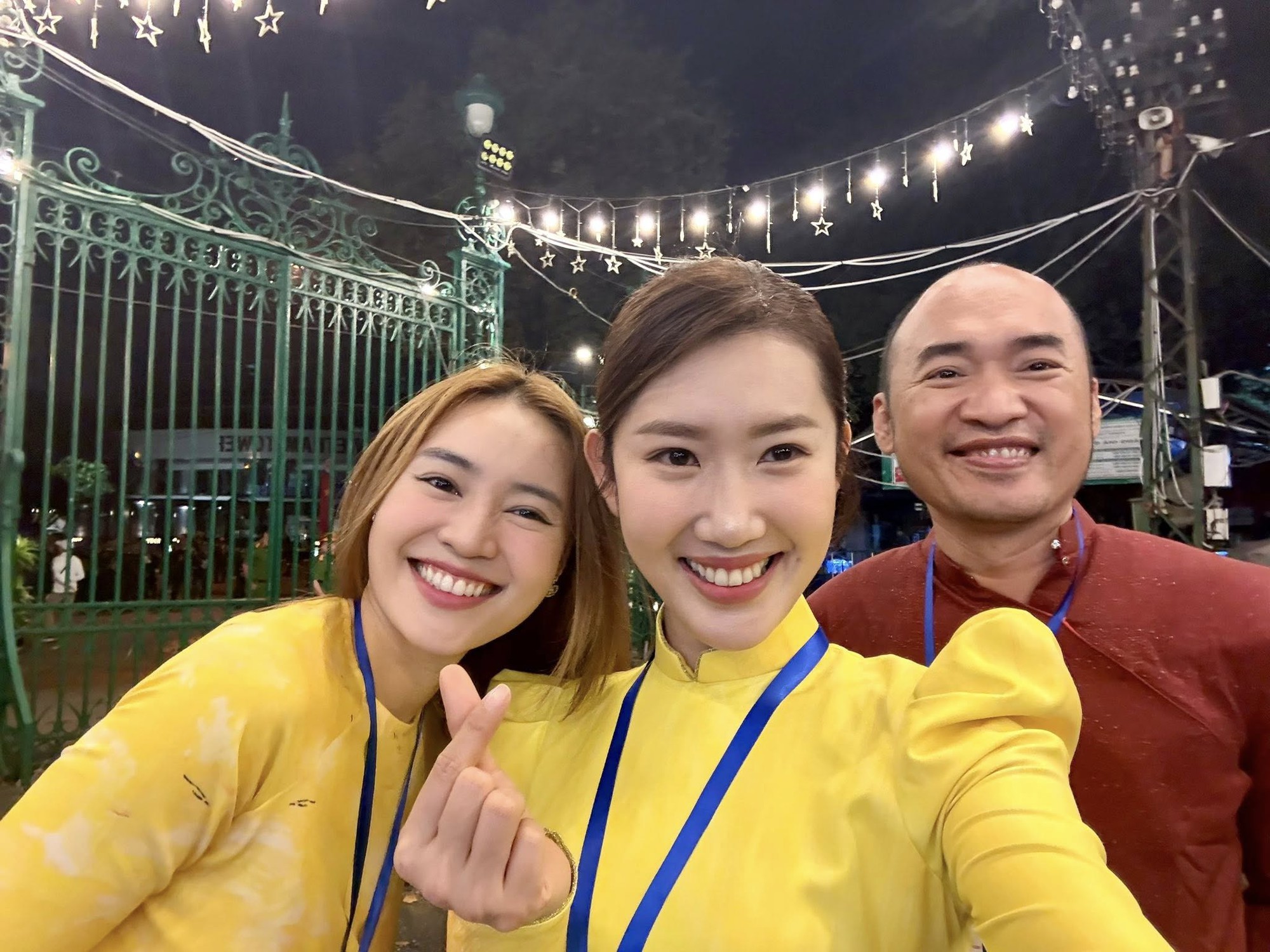 Tổng duyệt ngày 27/4: Hoa hậu Thanh Thủy, Lan Ngọc và dàn sao Việt diện áo dài, tất bật chuẩn bị từ 3h sáng- Ảnh 5.