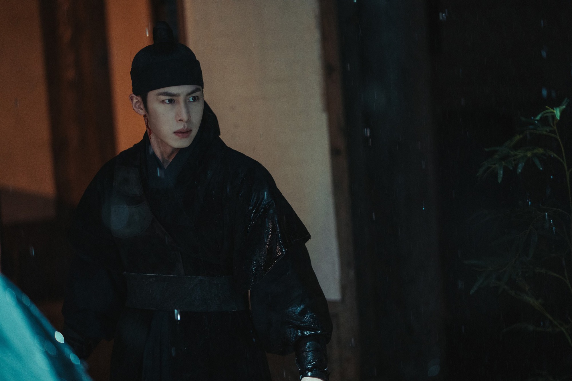 Phim cổ trang đẹp đến từng bông tuyết, nữ chính chuẩn lá ngọc cành vàng đứng im cũng thành tuyệt tác- Ảnh 3.