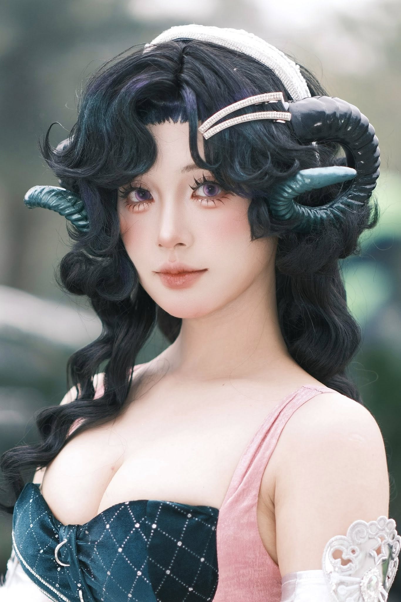 Nữ coser zoom cận khoảnh khắc tẩy trang, mặt mộc vẫn khiến fan nam say đắm- Ảnh 6.