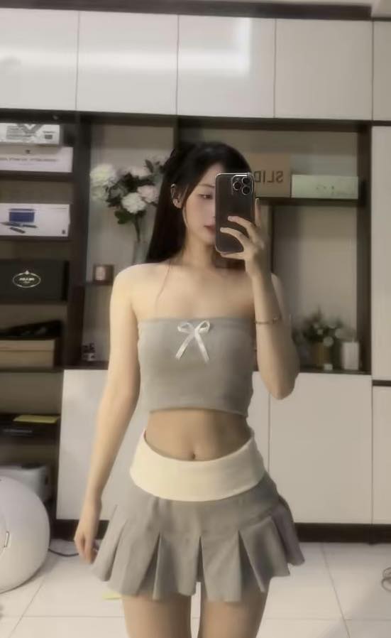 Nữ streamer xinh đẹp đăng ảnh với thành viên Team Refund, CĐM đào lại quá khứ bên cạnh streamer S- Ảnh 4.