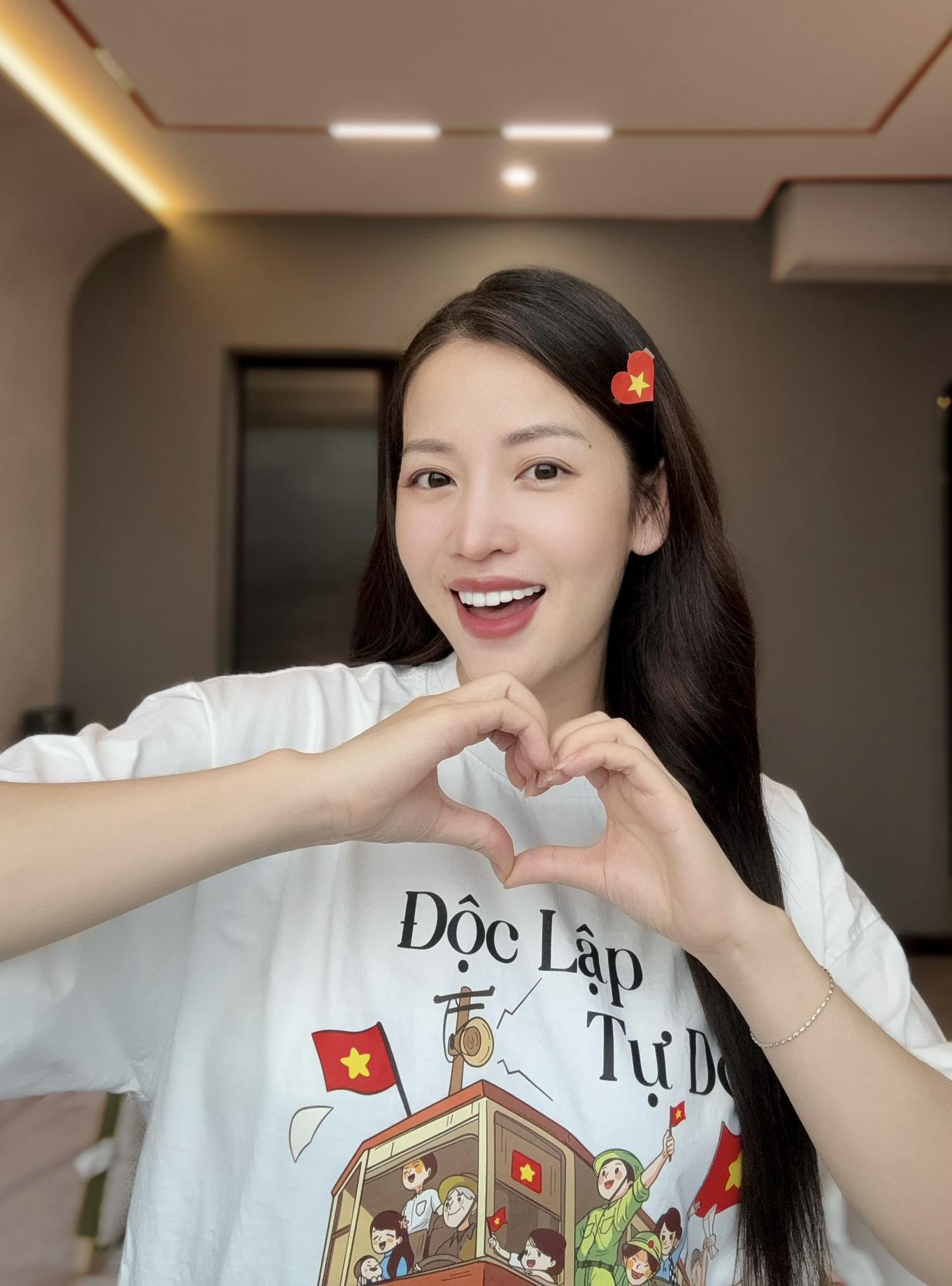 Puka lần đầu lộ diện hậu sinh con đầu lòng, vẫn giữ 1 thái độ đáng bàn- Ảnh 2.