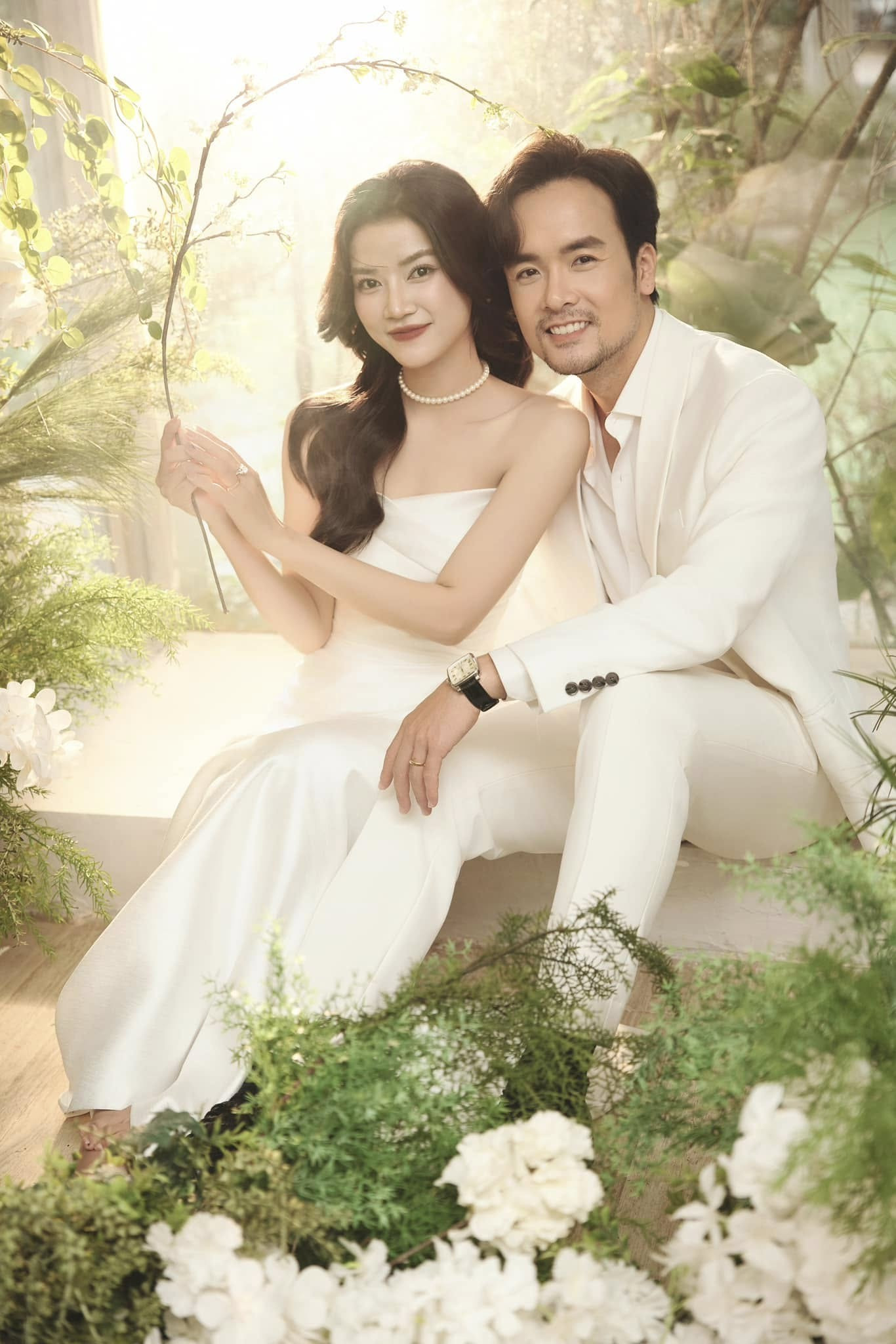 2 nữ diễn viên “khổ” nhất VFC: Gặp chồng trên phim là ly hôn tranh chấp hoặc sở khanh ham của lạ- Ảnh 4. 2 nữ diễn viên “khổ” nhất VFC: Gặp chồng trên phim là ly hôn tranh chấp hoặc sở khanh ham của lạ- Ảnh 4.