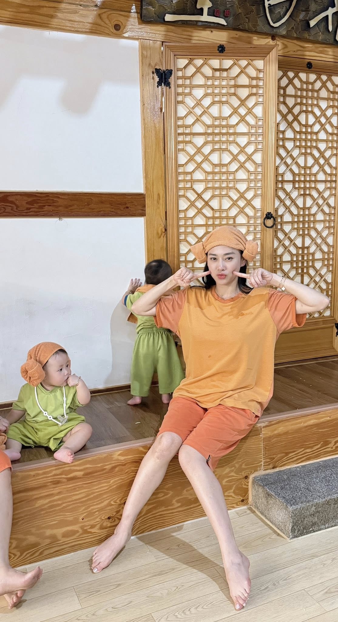 Phương Oanh nhí nhố bên cặp sinh đôi, shark Bình nhận xét một câu cực hài- Ảnh 4. Phương Oanh nhí nhố bên cặp sinh đôi, shark Bình nhận xét một câu cực hài- Ảnh 4.