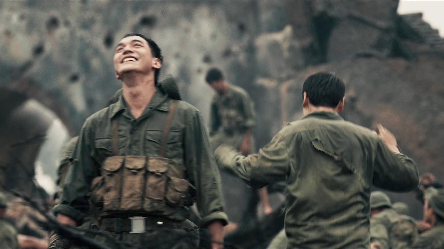 Ra mà xem Mưa Đỏ lập kỷ lục chưa từng có trong lịch sử, dữ dội nhất là điểm số vượt loạt bom tấn quốc tế- Ảnh 1.