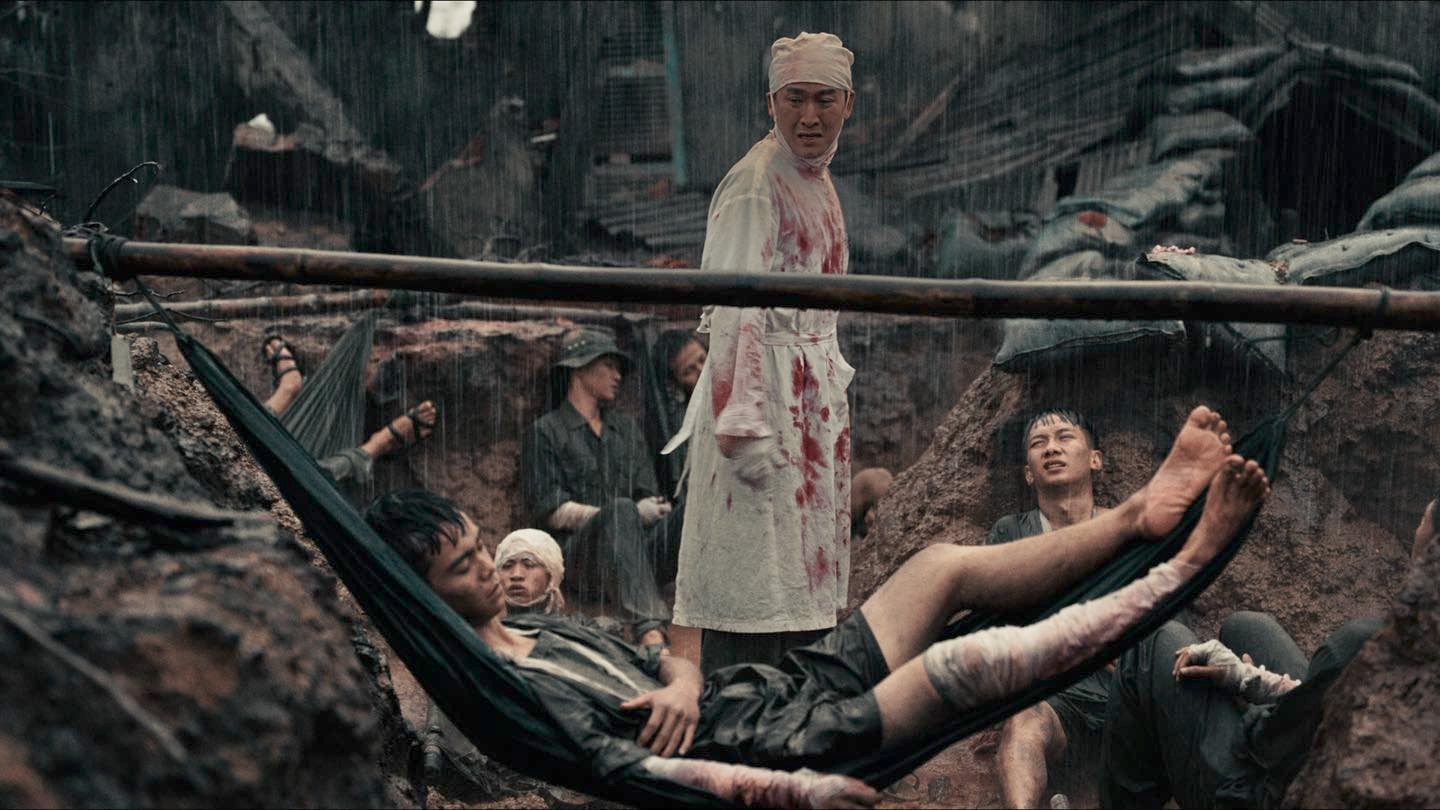 Ra mà xem Mưa Đỏ lập kỷ lục chưa từng có trong lịch sử, dữ dội nhất là điểm số vượt loạt bom tấn quốc tế- Ảnh 9.