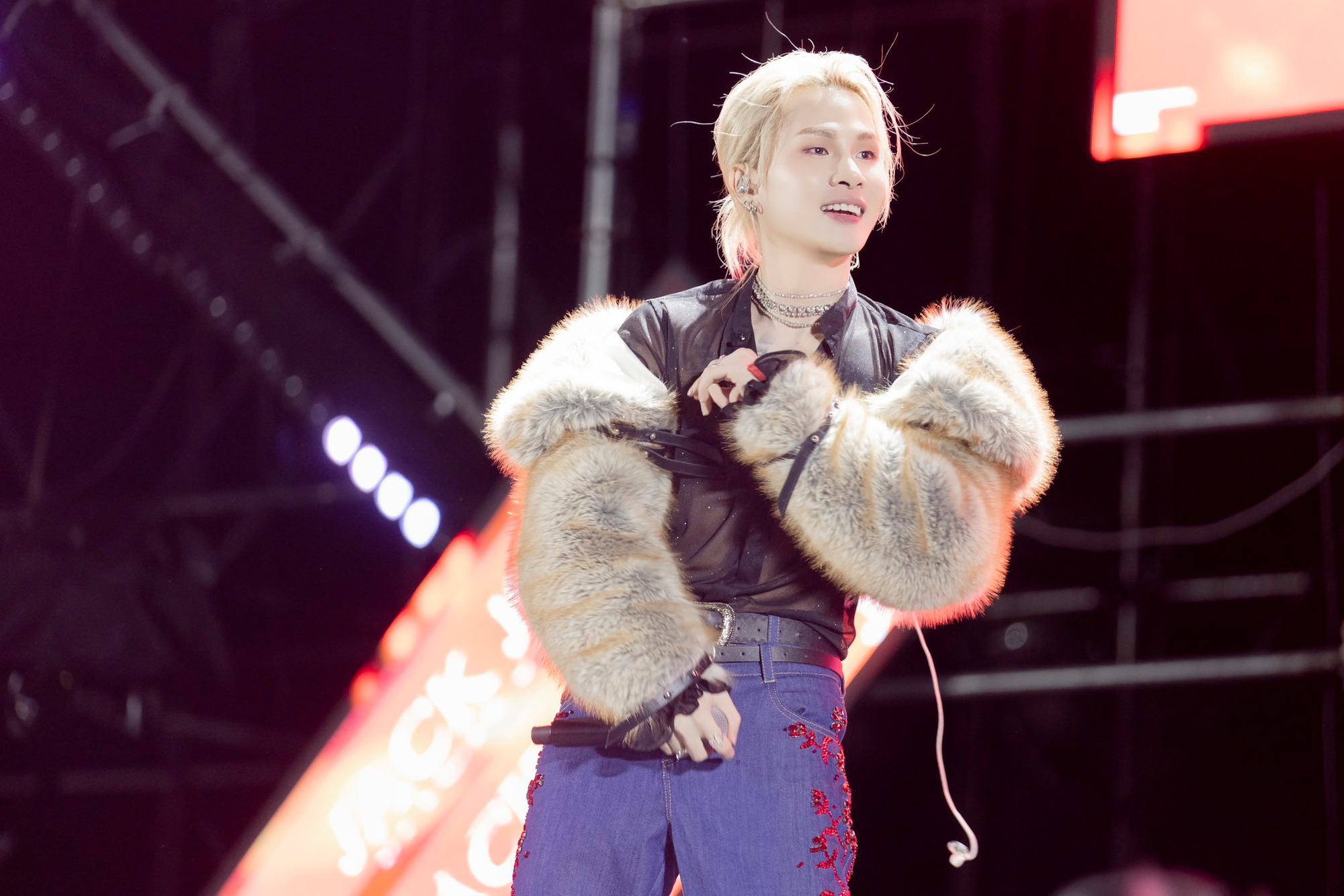 Jack kiếm tiền bằng những cách nào?- Ảnh 2.