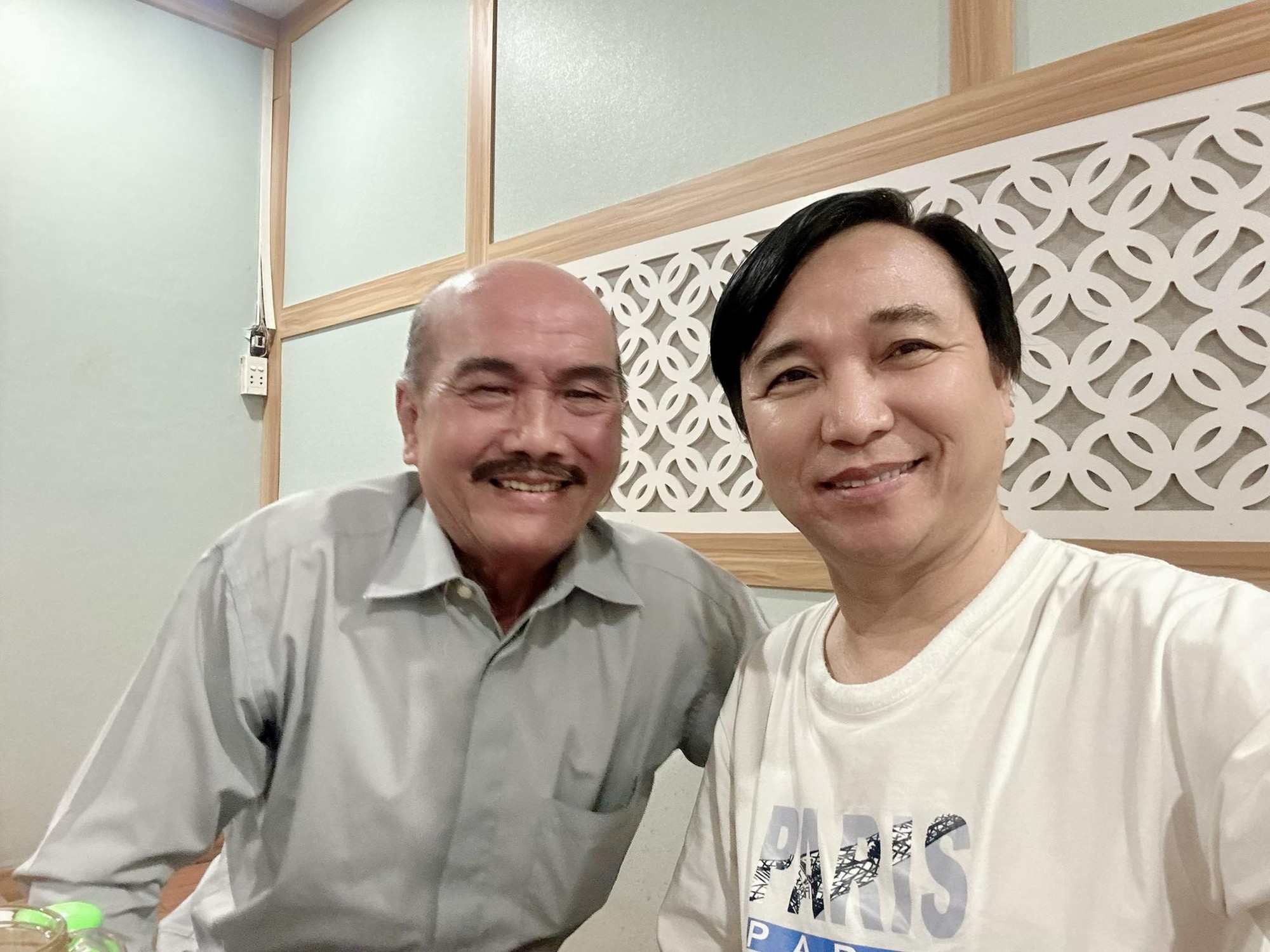 Nam nghệ sĩ Việt nổi tiếng: Tuổi 70 ở nhà thuê dù con cái ở Mỹ cực giàu- Ảnh 3. Nam nghệ sĩ Việt nổi tiếng: Tuổi 70 ở nhà thuê dù con cái ở Mỹ cực giàu- Ảnh 3.