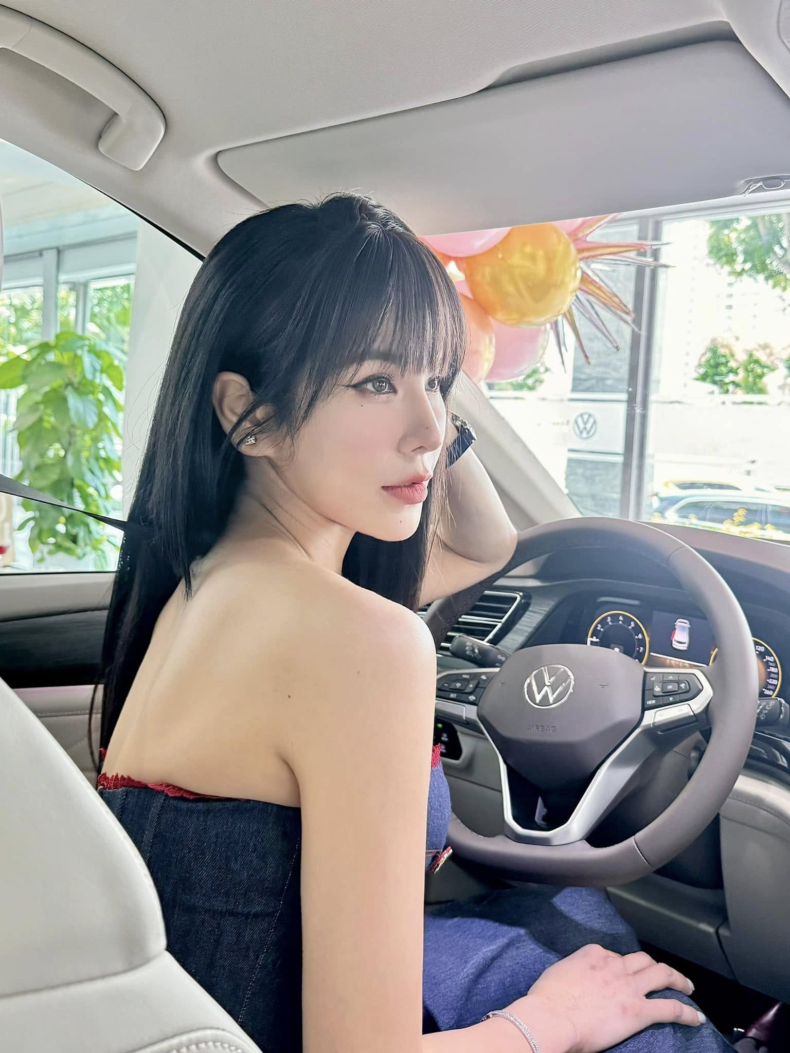 Nhan sắc của mẹ đơn thân nóng bỏng bậc nhất showbiz Việt, sở hữu biệt thự 600m2 ở TP.HCM- Ảnh 5. Nhan sắc của mẹ đơn thân nóng bỏng bậc nhất showbiz Việt, sở hữu biệt thự 600m2 ở TP.HCM- Ảnh 5.