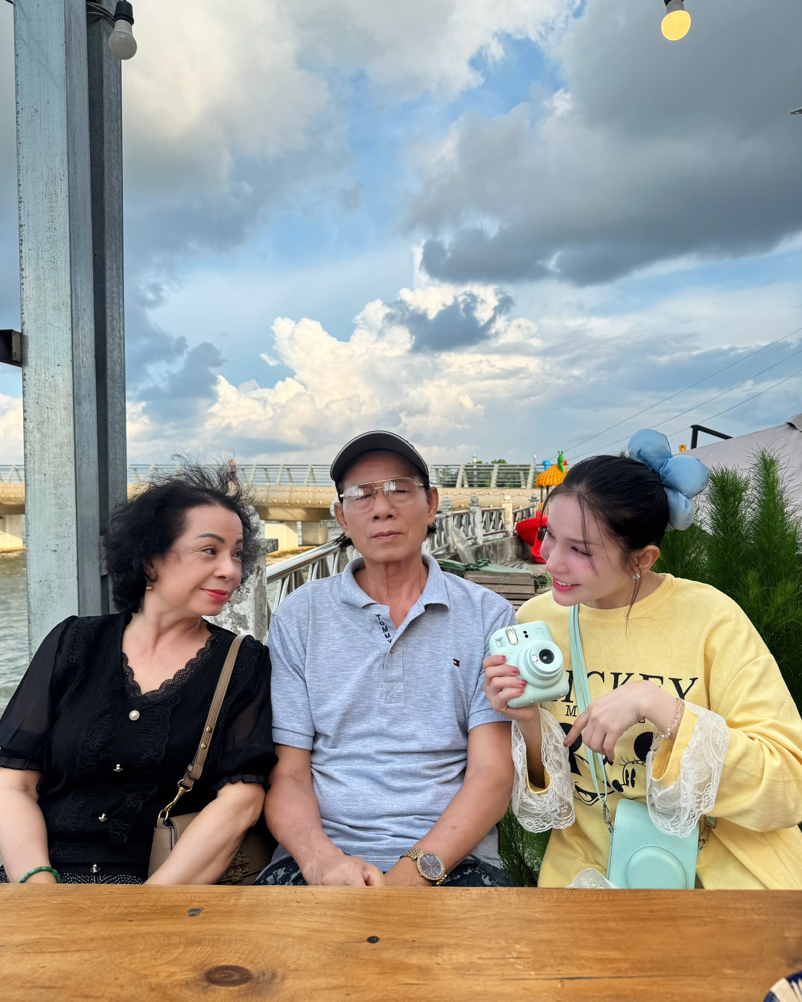 Huỳnh Phương - Khả Như lộ clip ra mắt gia đình, đám cưới đình đám Vbiz đang đến gần?- Ảnh 2. Huỳnh Phương - Khả Như lộ clip ra mắt gia đình, đám cưới đình đám Vbiz đang đến gần?- Ảnh 2.