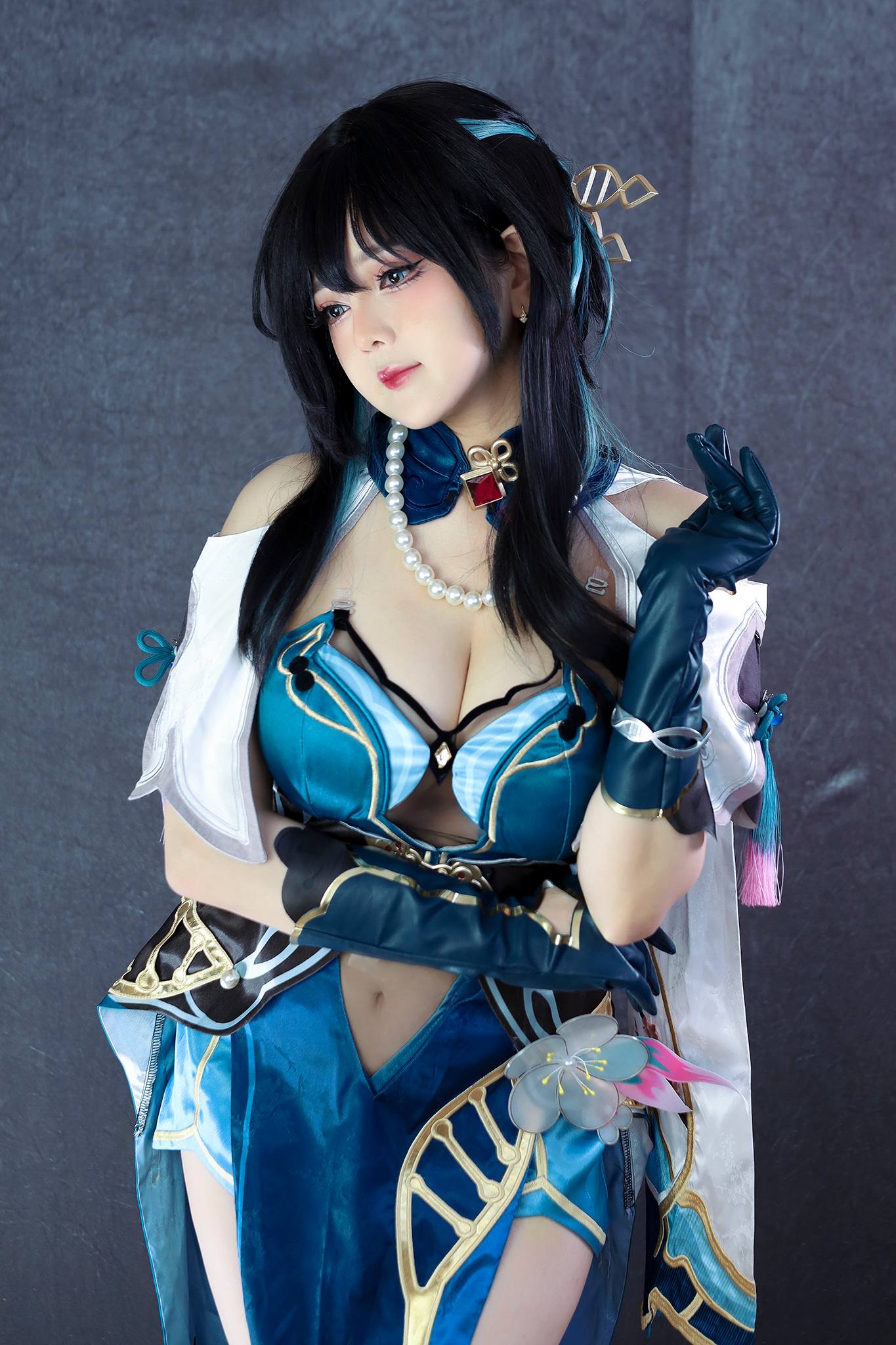 "Huyền thoại" làng cosplay Việt nhập vai chiến thần game, fan xuýt xoa đắm đuối 49502238896949552605581497408460388174882141n 1749458506192905929799 1749462525611 17494625258391261380032