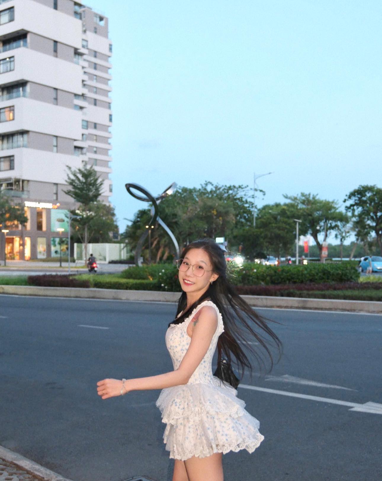 Nữ streamer cá tính, từng bị khán giả quay lưng bởi lùm xùm đời tư, bất ngờ đăng đàn tâm thư