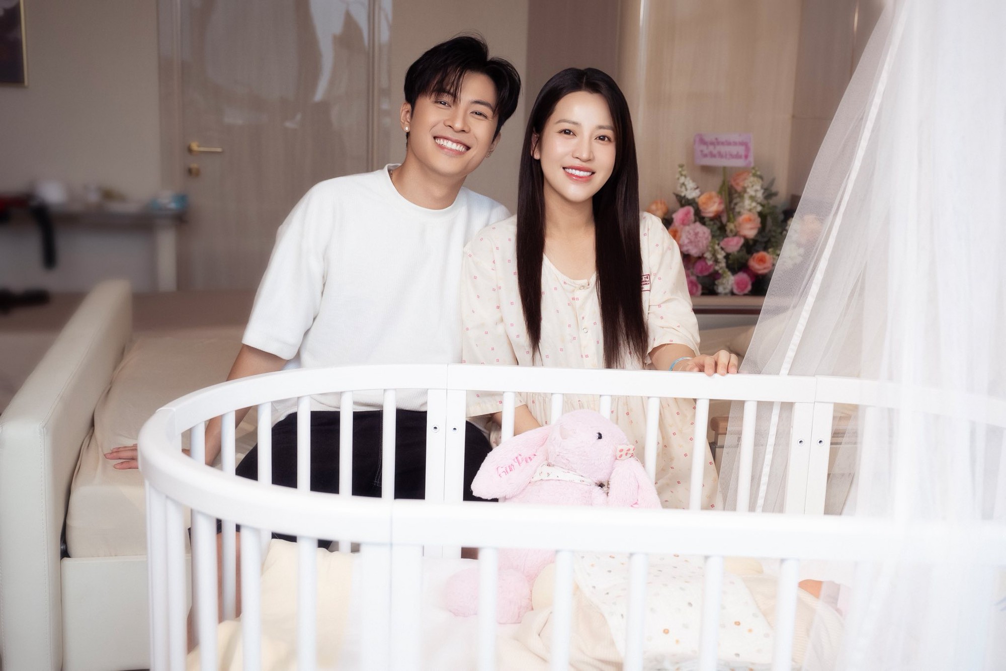 HOT: Puka - Gin Tuấn Kiệt công khai con đầu lòng- Ảnh 1.