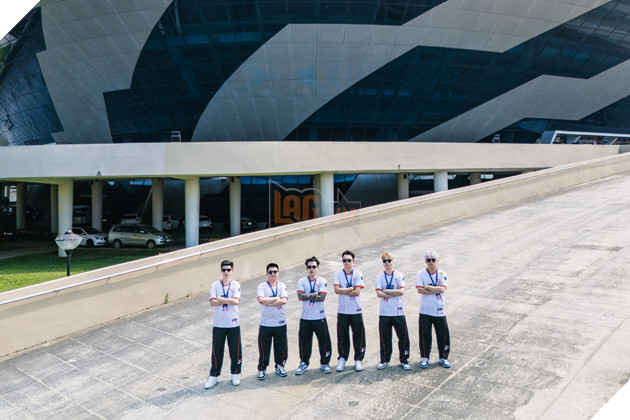 Lien Quan Mobile: Thanh Dia Tien Son Ruc Chay Voi Hang Ngan Nguoi Ham Mo 13 Liên Quân Mobile: Thánh Địa Tiên Sơn Rực Cháy Với Hàng Ngàn Người Hâm Mộ 13