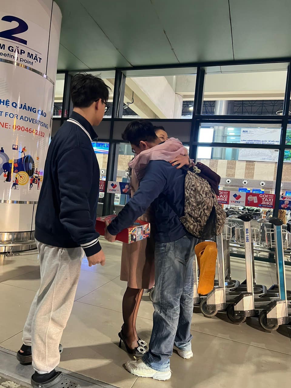 Nữ diễn viên phim Mưa Đỏ lên tiếng tin thông tin