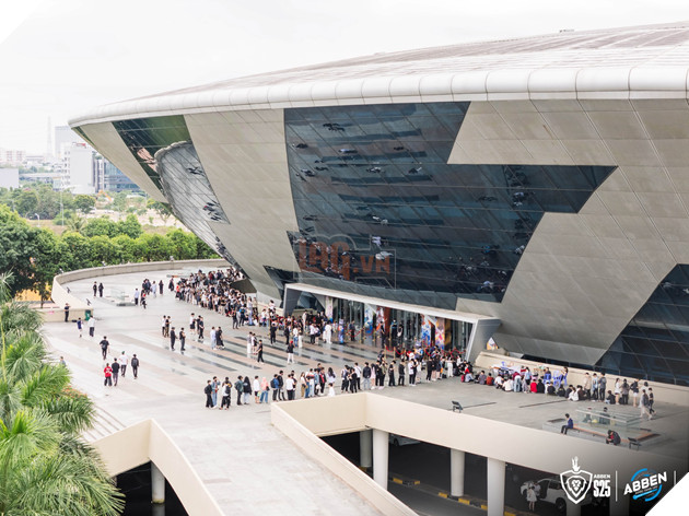 Lien Quan Mobile: Thanh Dia Tien Son Ruc Chay Voi Hang Ngan Nguoi Ham Mo Liên Quân Mobile: Thánh Địa Tiên Sơn Rực Cháy Với Hàng Ngàn Người Hâm Mộ