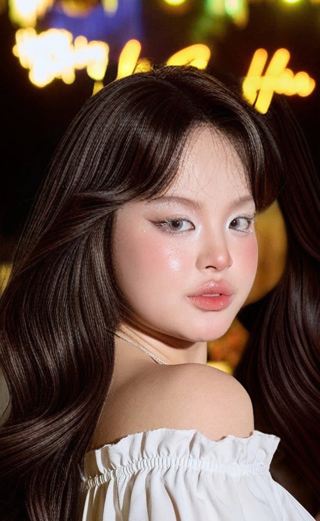 Dụi mắt nhận không ra visual tiểu thư nhà siêu mẫu Vbiz, tuổi 18 khác lạ thế này!- Ảnh 1. Dụi mắt nhận không ra visual tiểu thư nhà siêu mẫu Vbiz, tuổi 18 khác lạ thế này!- Ảnh 1.