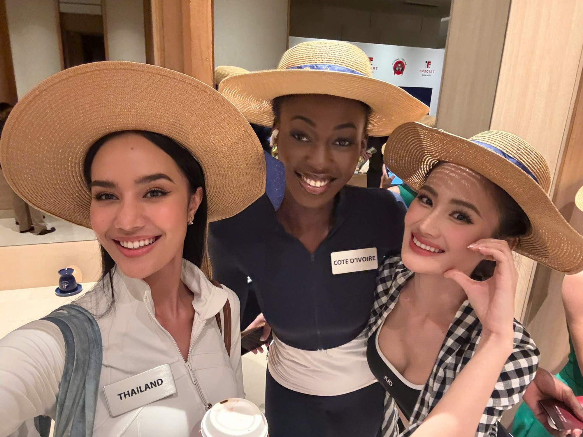 Hoa hậu Ý Nhi lên đồ sexy đi ăn tối, nổi bần bật bên dàn đối thủ nhưng bị tranh cãi 1 điều- Ảnh 6.