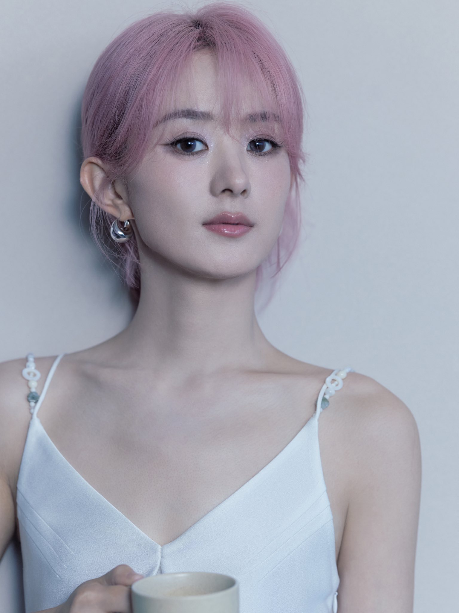 Triệu Lệ Dĩnh: Tiểu hoa đán bị nghi bán dâm, tình sử ngập drama