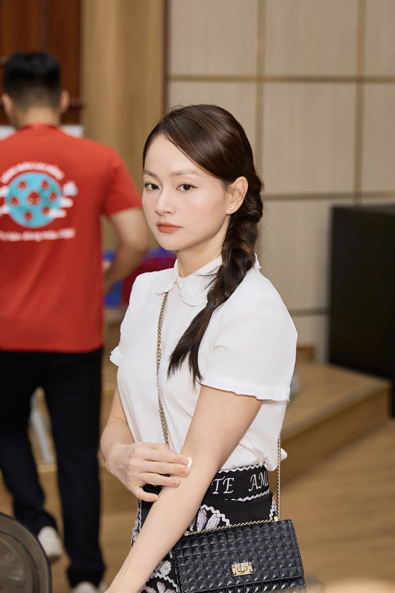 Lộ thái độ của Lan Phương sau phiên toà xét xử tranh chấp vụ ly hôn với chồng Tây- Ảnh 3. Lộ thái độ của Lan Phương sau phiên toà xét xử tranh chấp vụ ly hôn với chồng Tây- Ảnh 3.