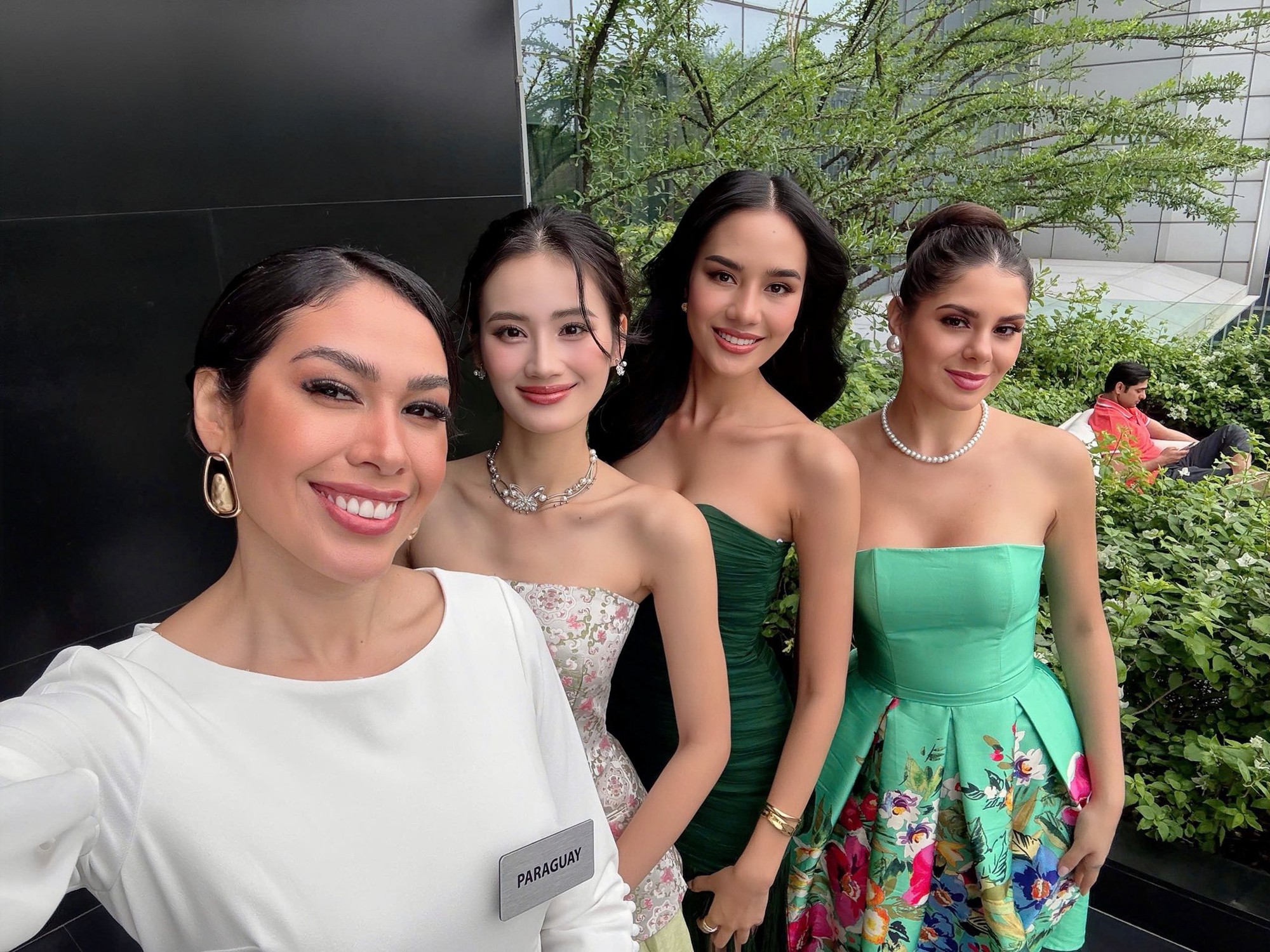 Video Hoa hậu Ý Nhi bị quay lén tại Miss World- Ảnh 1. Video Hoa hậu Ý Nhi bị quay lén tại Miss World- Ảnh 1.