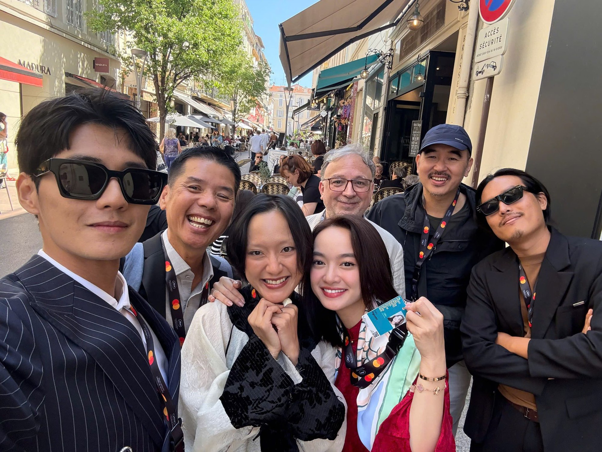 Kaity Nguyễn và dàn sao Việt bất ngờ đổ bộ Cannes- Ảnh 1. Kaity Nguyễn và dàn sao Việt bất ngờ đổ bộ Cannes- Ảnh 1.