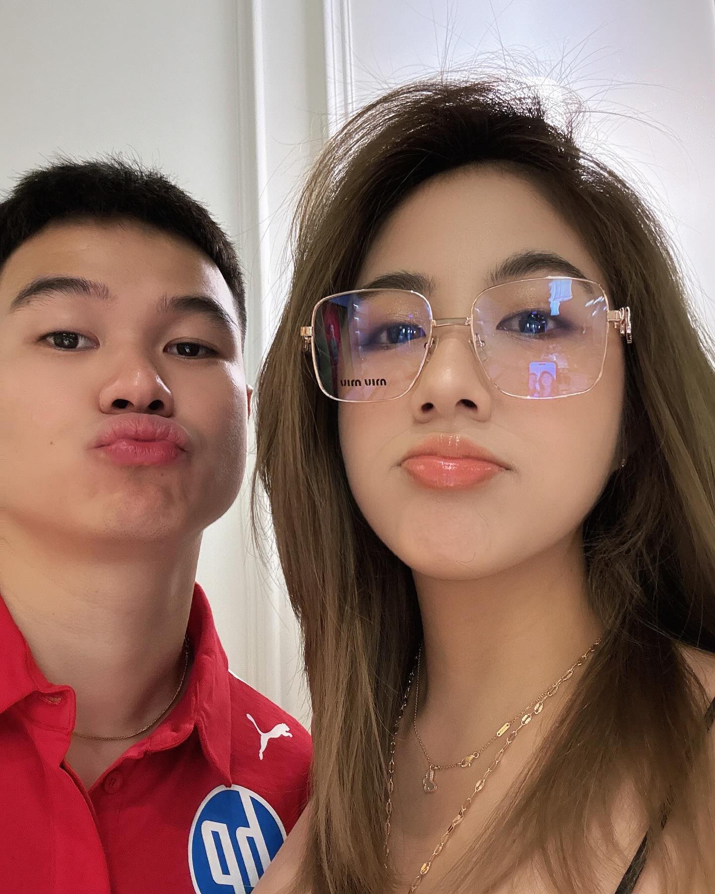 Đăng ảnh kề má thân mật với hot girl nóng bỏng, nam streamer khiến CĐM ghen tị- Ảnh 14.