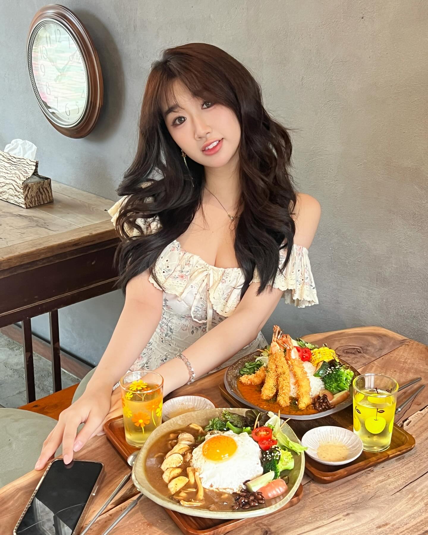 Xuất hiện đối thủ của Xuất hiện đối thủ của