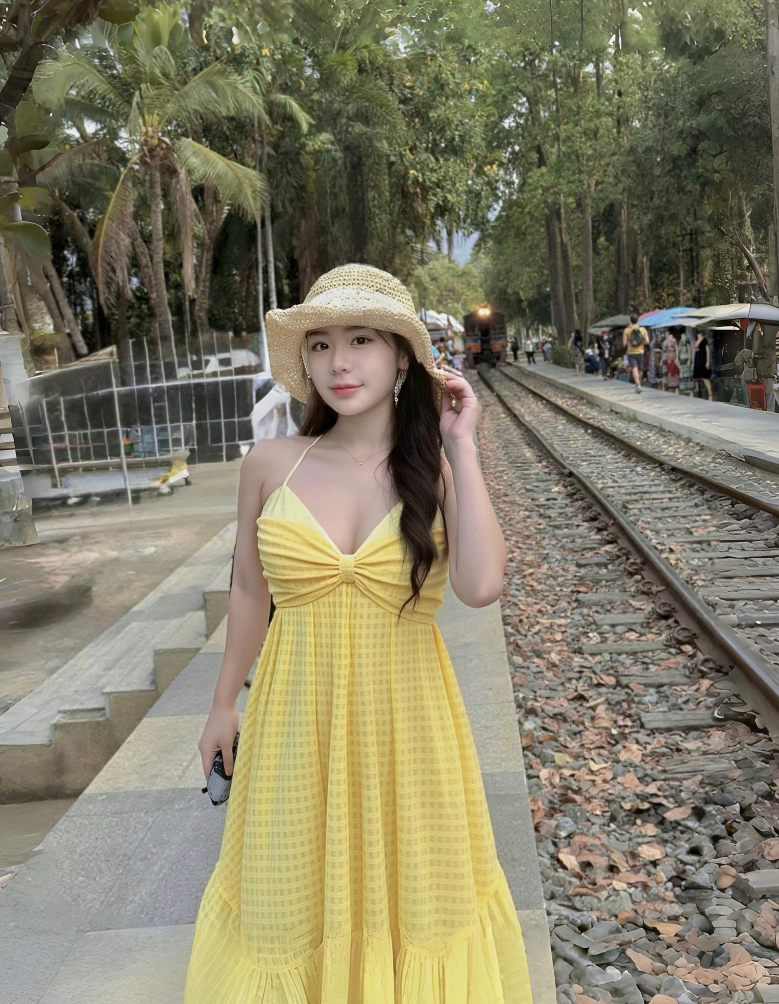 Ngỡ ngàng trước nhan sắc hiện tại của hot girl siêu vòng 1, không còn ham mê phong cách sexy- Ảnh 8.