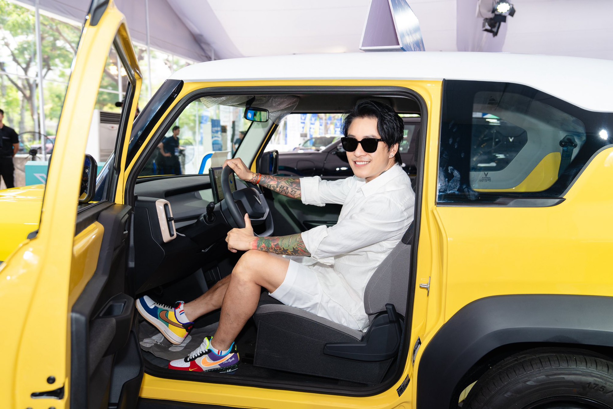 Nam ca sĩ yêu 5 mỹ nhân đình đám showbiz Việt, U50 viên mãn bên bợ hot girl kém 12 tuổi giàu có- Ảnh 7.