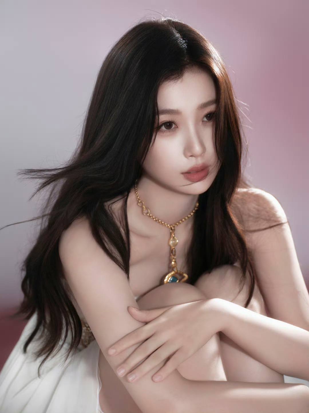 Ngu Thư Hân càng bóc càng ra phốt: Bị tố hại 1 sao nữ