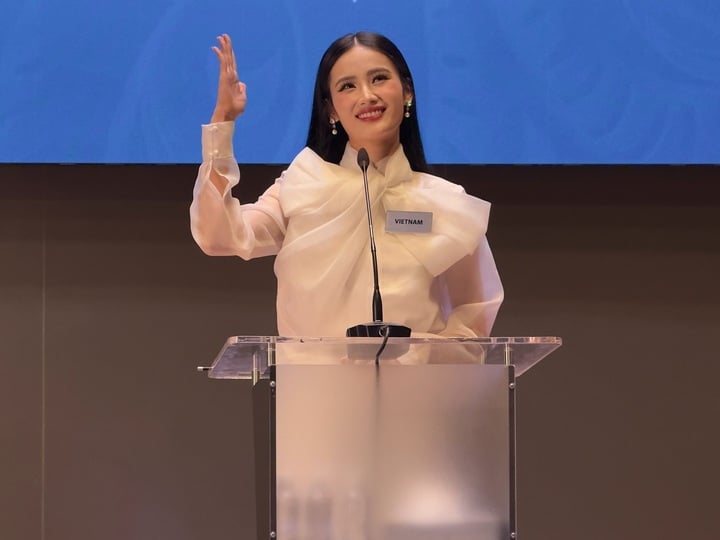 Trượt toàn bộ giải phụ, Ý Nhi còn cơ hội tại Miss World 2025?- Ảnh 2.