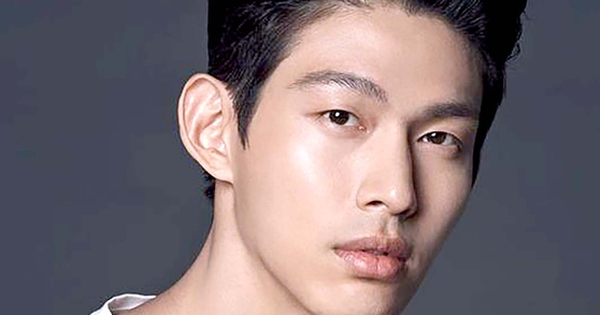 Tài tử "Hoàng hậu Ki" bị tố mang vũ khí rình gái 27 Tài tử "Hoàng hậu Ki" bị tố mang vũ khí rình gái 4e6ffc2a 2a6c 4e01 be50 52b71d1a79bd 1755594223337192013255 1755649616300 1755649617216170534206 0 0 293 560 crop 175564979102769585060jpg