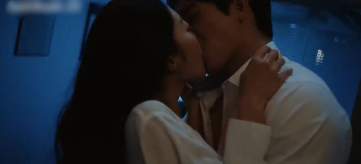 Phim 18+ sốc nhất Hàn Quốc: 1 mỹ nhân bị ép đóng cảnh khỏa thân, nội dung quá bạo khiến netizen đỏ mặt- Ảnh 4. Phim 18+ sốc nhất Hàn Quốc: 1 mỹ nhân bị ép đóng cảnh khỏa thân, nội dung quá bạo khiến netizen đỏ mặt- Ảnh 4.