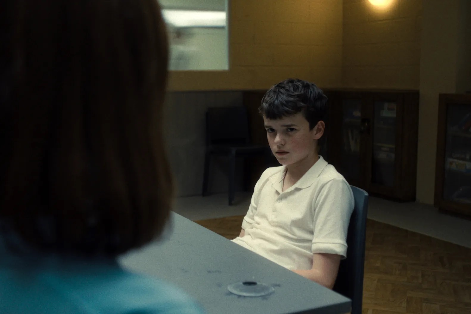 Review bộ phim hay xuất sắc nhất định phải xem ở hiện tại: Nam chính diễn hay vô cùng, câu chuyện có thật gây ám ảnh- Ảnh 4.