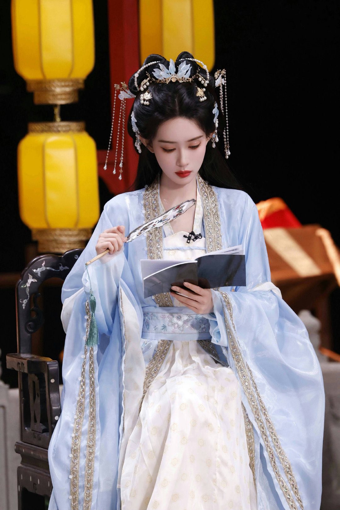 Mỹ nhân cổ trang Trung Quốc đẹp ngây ngất