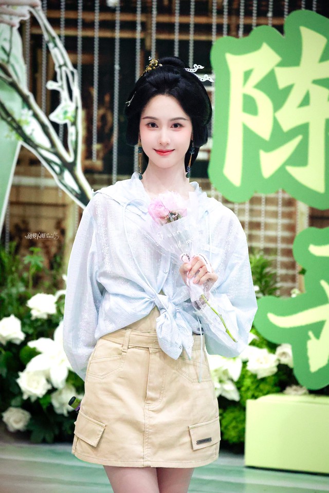 "Tiểu thư" đẹp nhất Trung Quốc 2025 đóng phim cổ trang mới: Visual đúng chuẩn tuyệt sắc giai nhân 5 1748506486987897169051 1748529978155 1748529979159735467054
