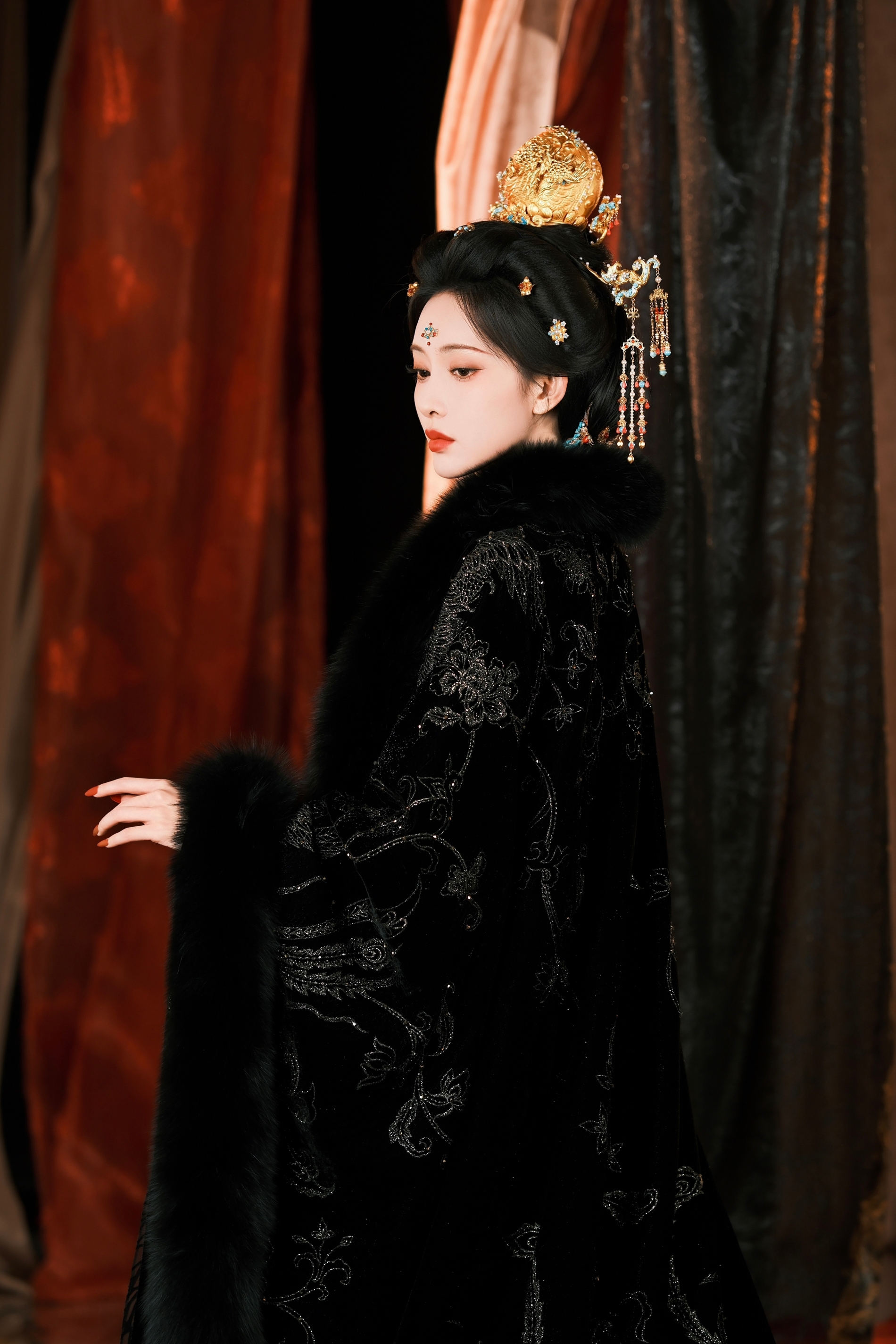 Chắc chắn đây là công chúa đẹp nhất 2025: Nhan sắc nghiêng trời lệch đất, cao sang quyền quý ngút trời- Ảnh 9.