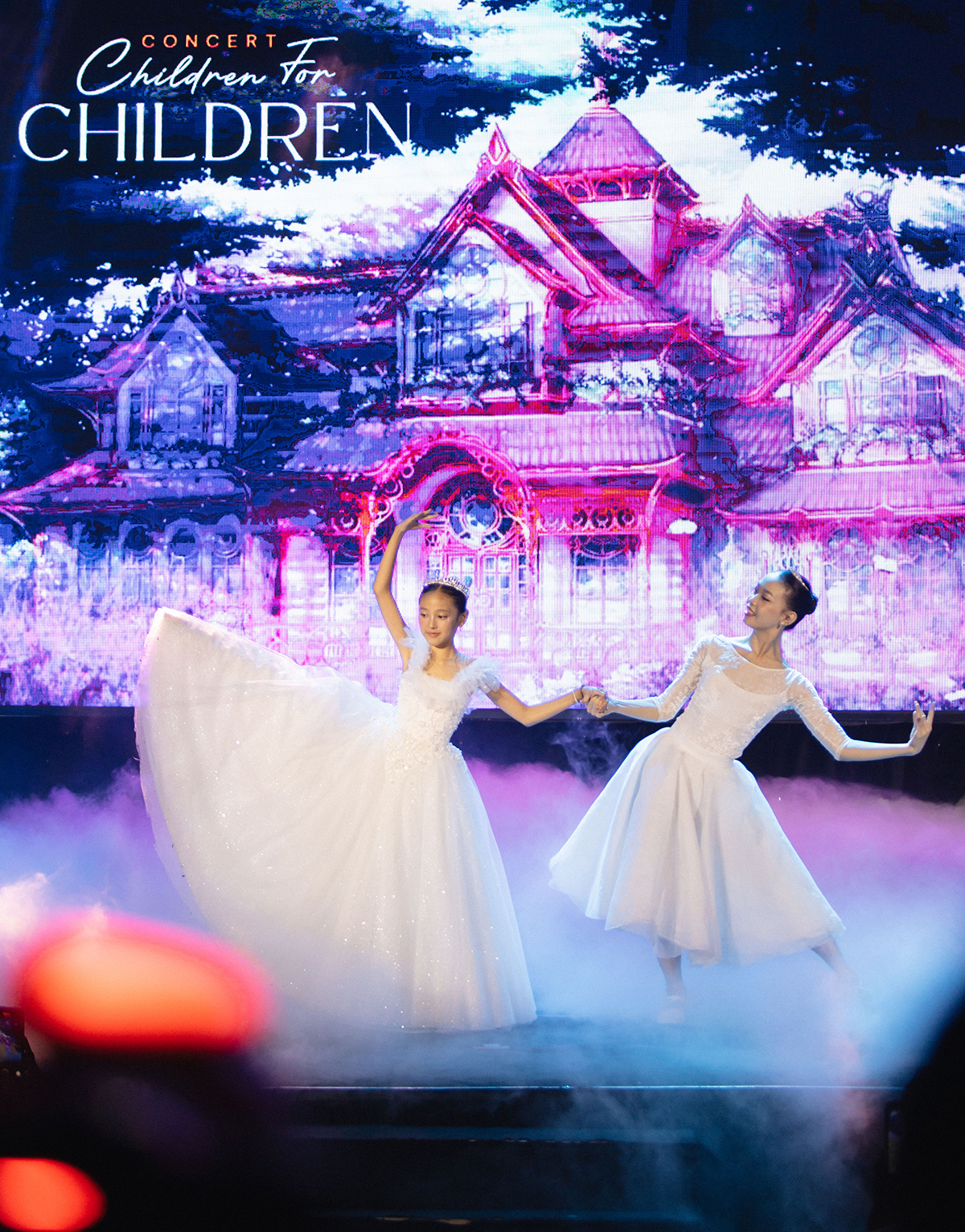 Dàn nhóc tỳ nhà Hoa hậu Hà Kiều Anh - Đoan Trang - Linh Nga bất ngờ gây sốt- Ảnh 4.