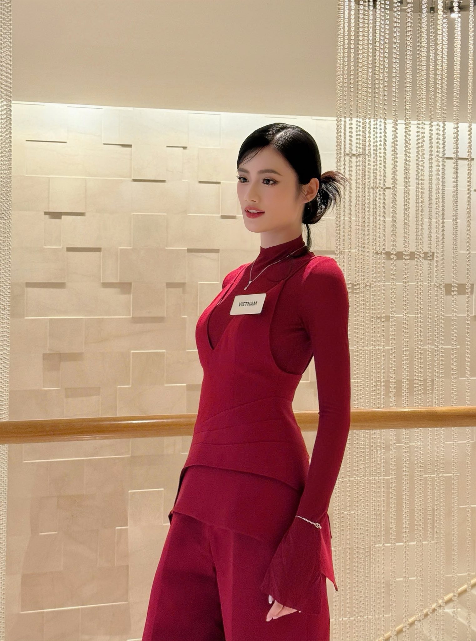 Hoa hậu Ý Nhi ghi điểm với 1 hành động tại Miss World- Ảnh 6.