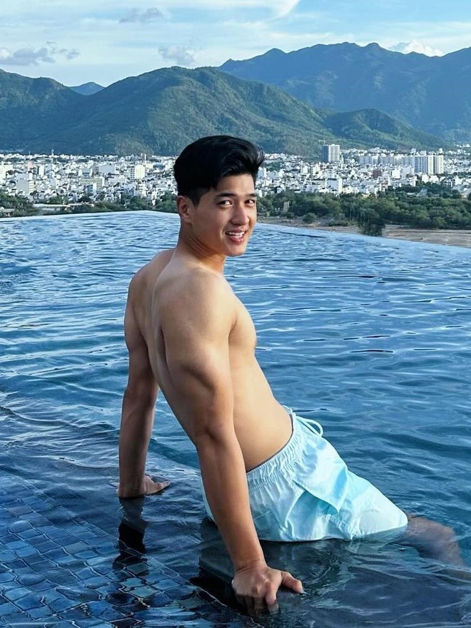 Dàn trai đẹp đóng cảnh vệ, không tặc- Ảnh 8.