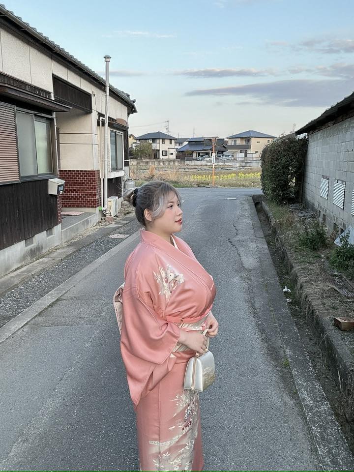 Hiện tượng mạng một thời ngày càng tự tin, phô trương