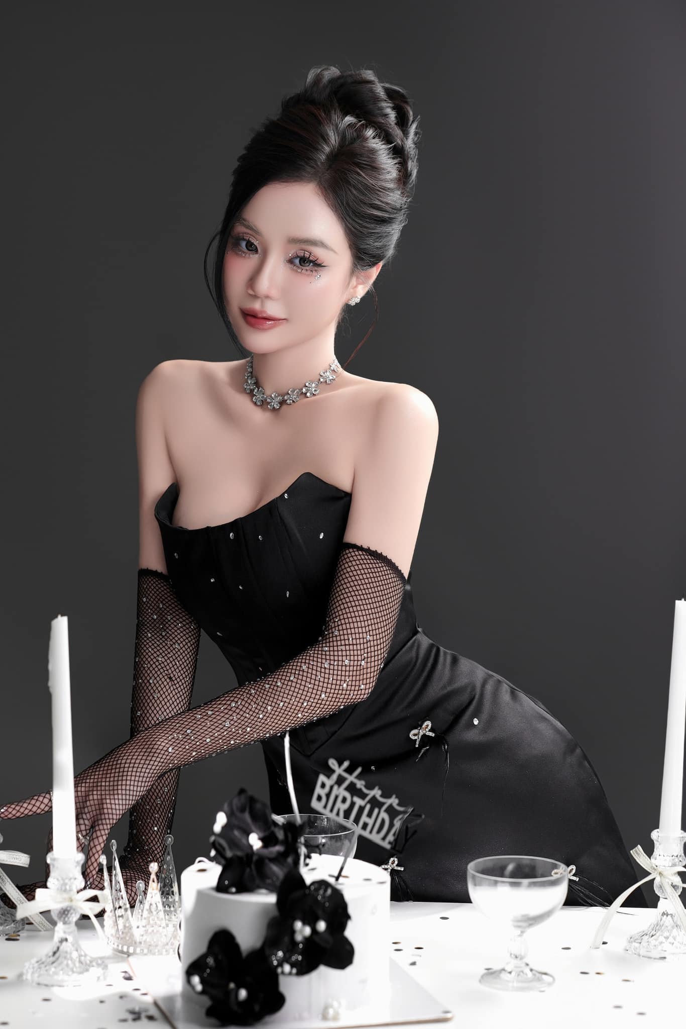 Nhan sắc mẹ đơn thân 2 con khiến nam ca sĩ Việt nổi tiếng si mê, làm đám cưới hoành tráng- Ảnh 3. Nhan sắc mẹ đơn thân 2 con khiến nam ca sĩ Việt nổi tiếng si mê, làm đám cưới hoành tráng- Ảnh 3.