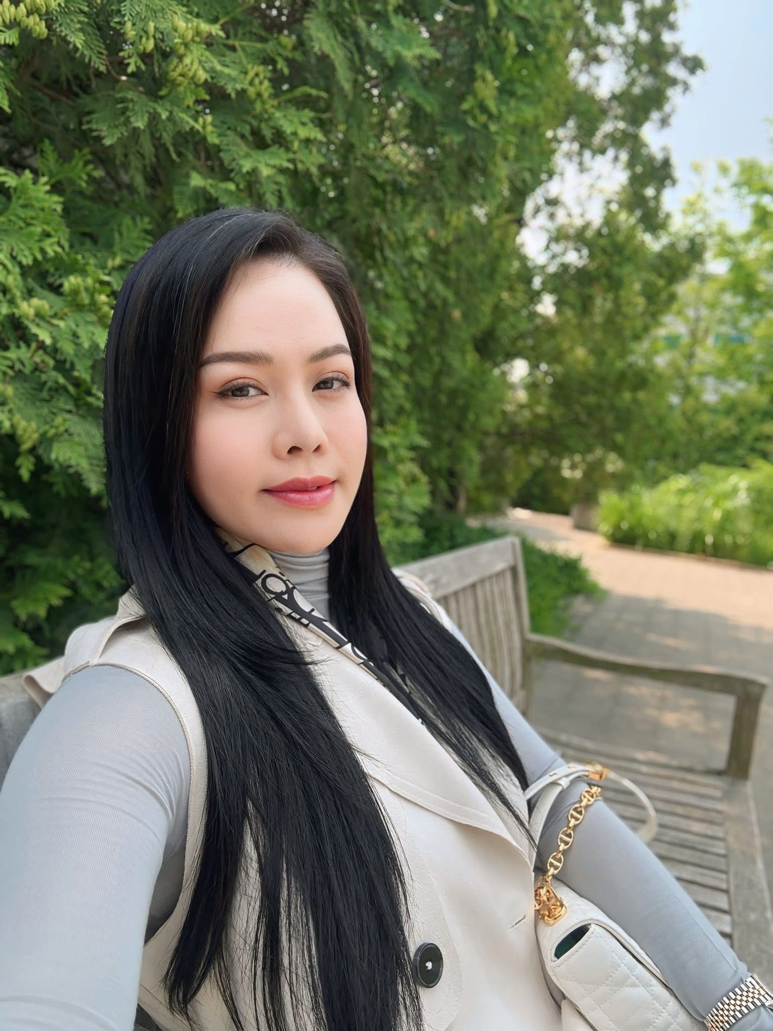 Mẹ đơn thân là đại gia showbiz Việt, 40 tuổi sinh con, không lấy chồng, ở biệt thự 20 tỷ tại TP.HCM- Ảnh 1.