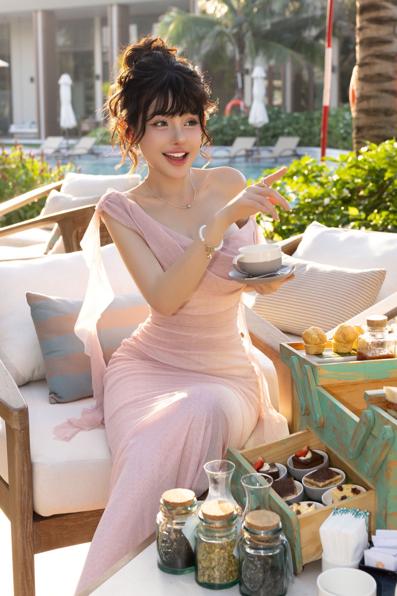 Ngao ngán vì hình ảnh phản cảm của DJ Ngân 98- Ảnh 3.