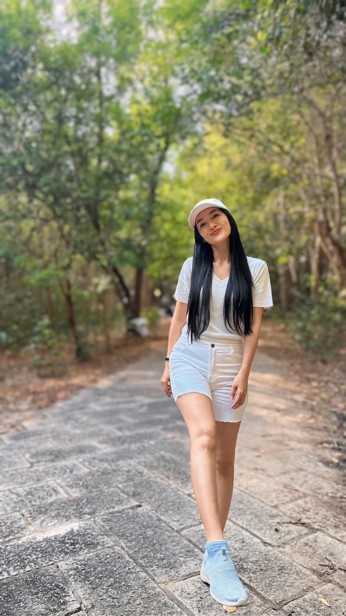 Nhan sắc tuổi 41 trẻ đẹp như đôi mươi của