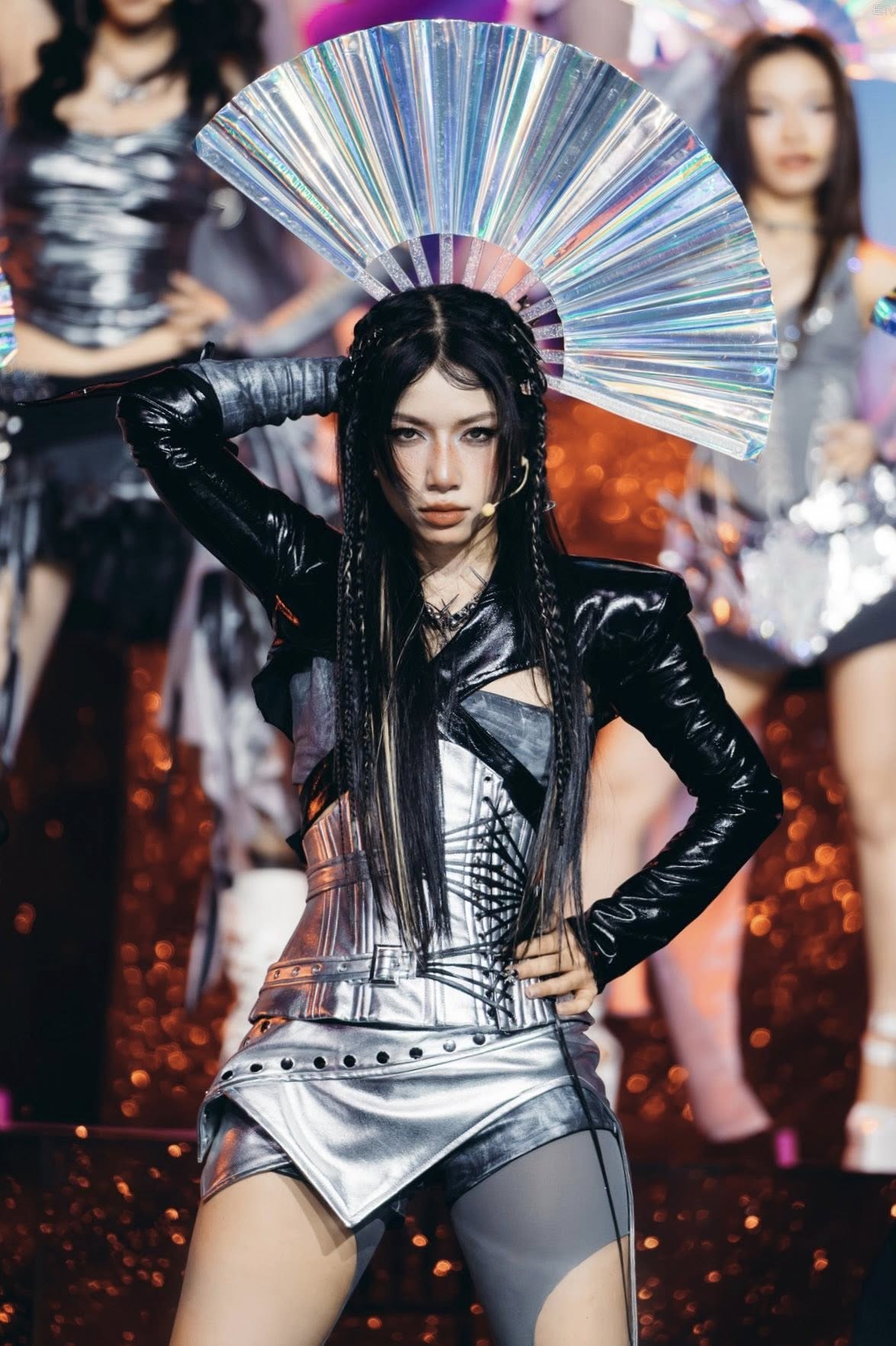 1 Em Xinh Say Hi được ví như