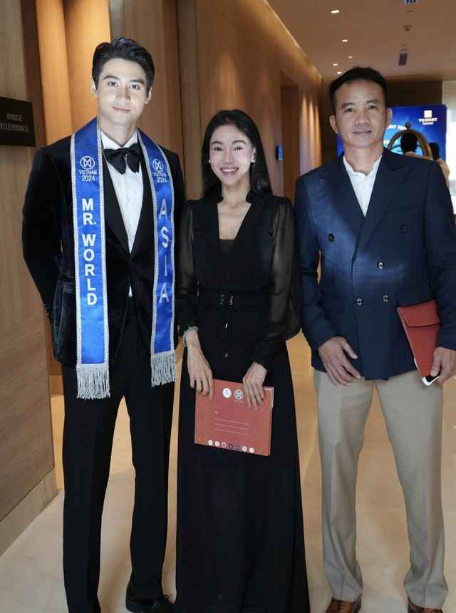 Trực tiếp Chung kết Miss World 2024: Hoa hậu Ý Nhi chính thức vào top 40 nhờ thực lực, bật khóc khi được gọi tên! - Ảnh 11.