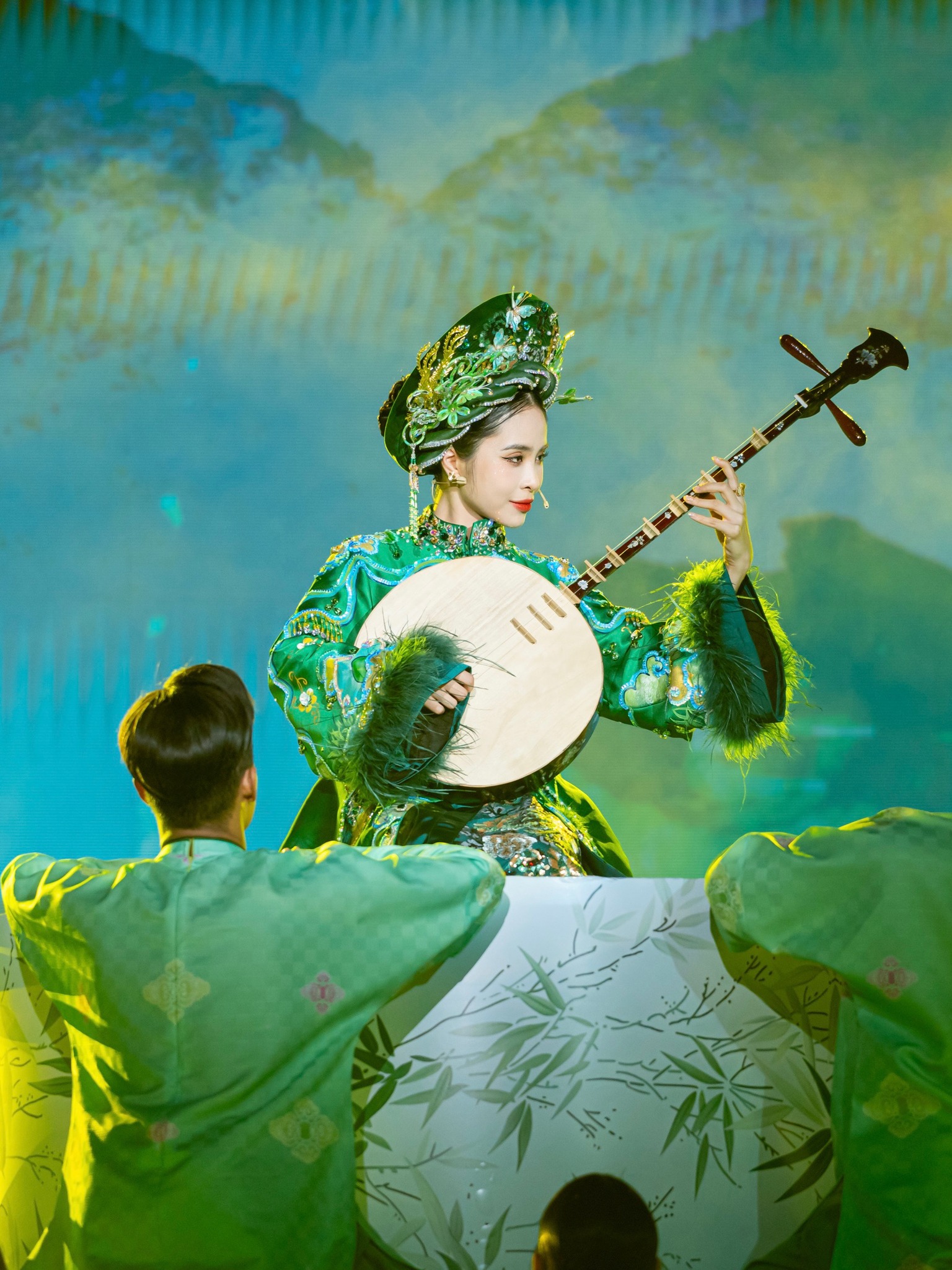 Ca nương Kiều Anh thắng đời 1-0, nhìn cách chồng cưng, chồng chiều mà muốn