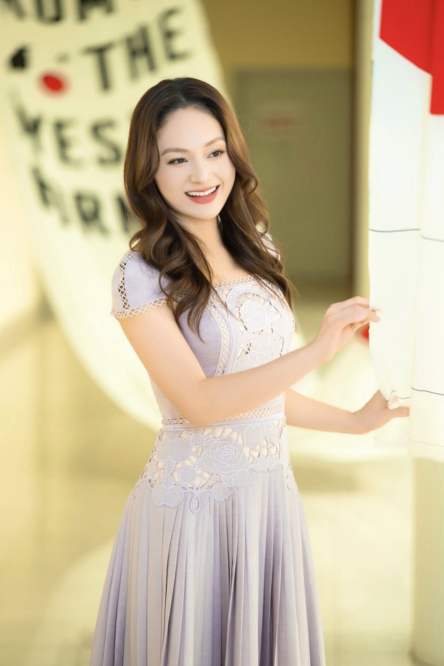 Mỹ nhân Vbiz nói được 4 thứ tiếng cực đỉnh, nhan sắc bất biến như giỡn mặt với thời gian- Ảnh 7.