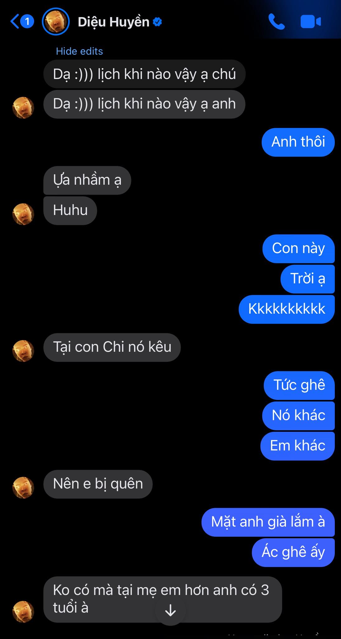 Nhận tin nhắn từ 1 sao nữ đang hot, Trấn Thành đọc đến dòng cuối liền thốt lên: Nhận tin nhắn từ 1 sao nữ đang hot, Trấn Thành đọc đến dòng cuối liền thốt lên: